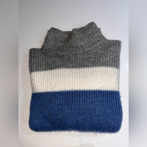 ZARA Knit Mock Neck Sweater - Picture 9 of 9